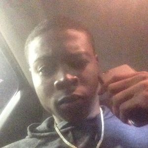 Meet your Posher, Derrick